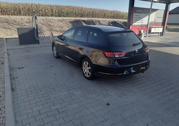 Seat Leon cena 29500 przebieg: 239100, rok produkcji 2014 z Świecie małe 16